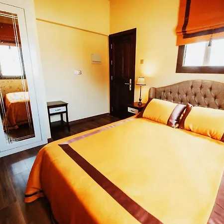 Room In Guest Room - Sofia Boutique Hotel 8